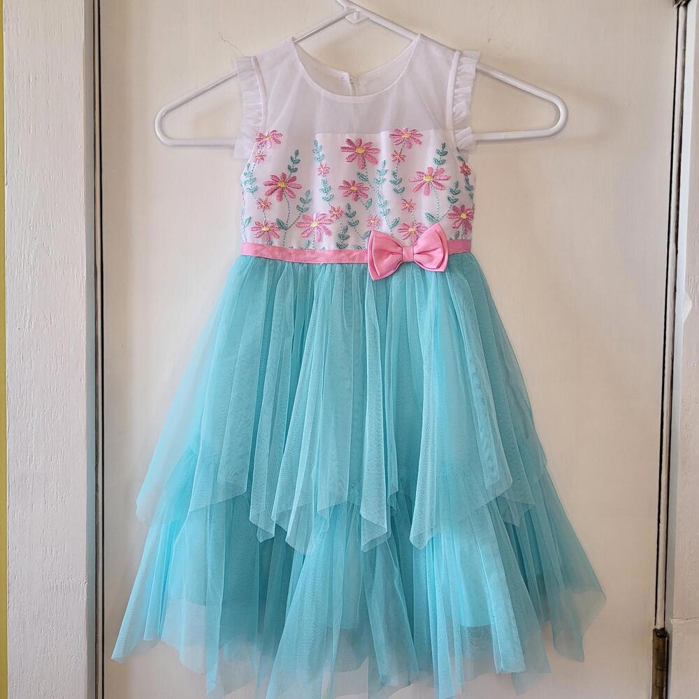 Jona Michelle girls' special occasion dress featuring a floral embroidered 3T